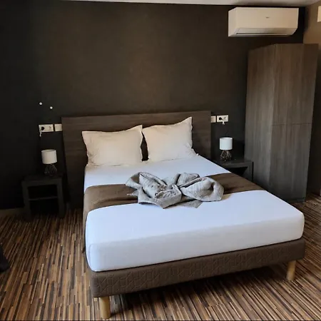 La Bourse Hotel